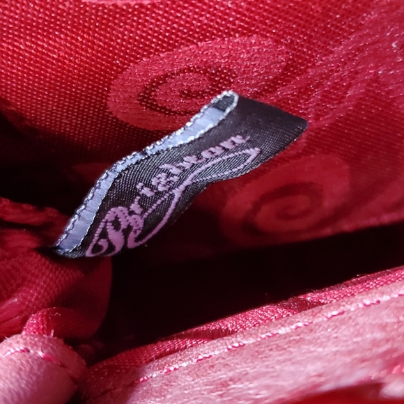 SOLD Vintage Brighton Leather Embossed Crossbody - Picture 5 of 6